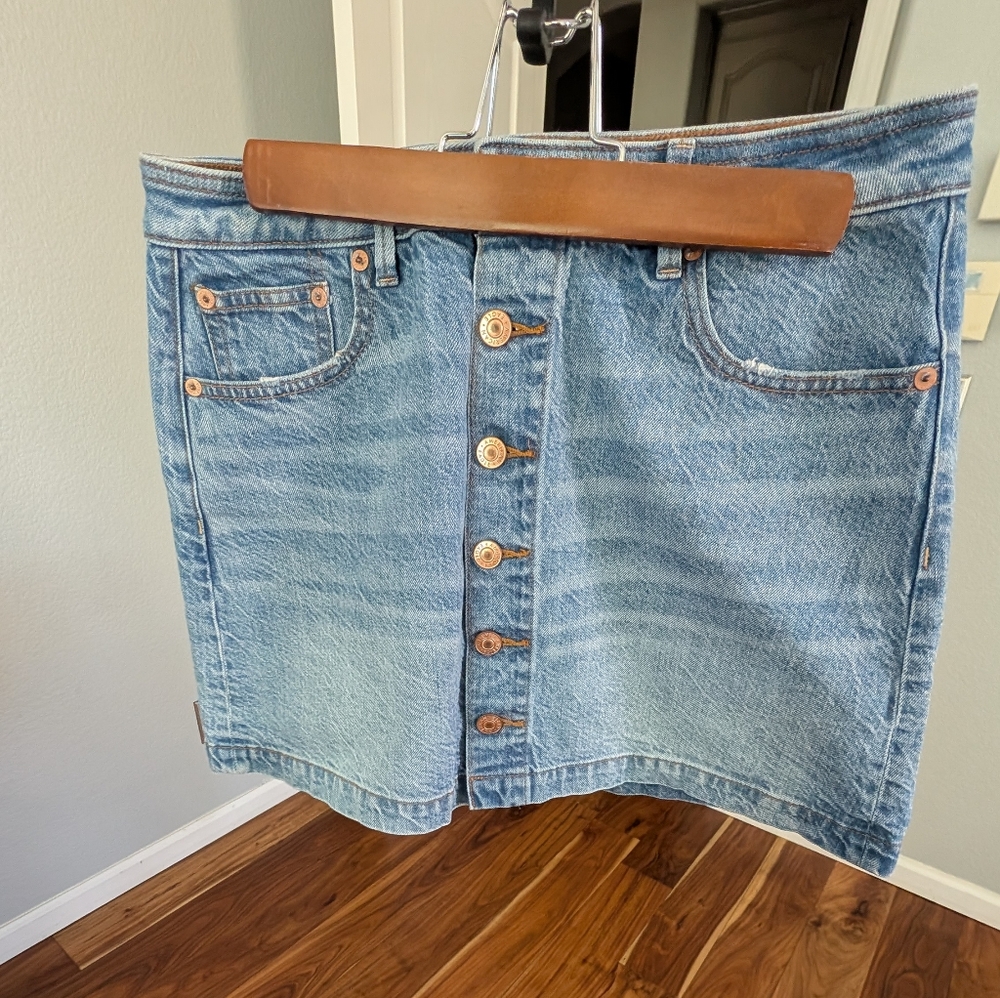 American Eagle Outfitters Super Hi Rise A-Line Button Down Jean Skirt Size 8 ❤️